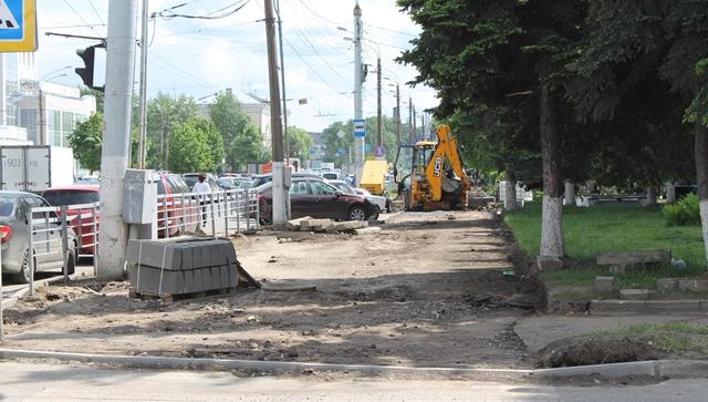 В центре Твери отремонтируют тротуары