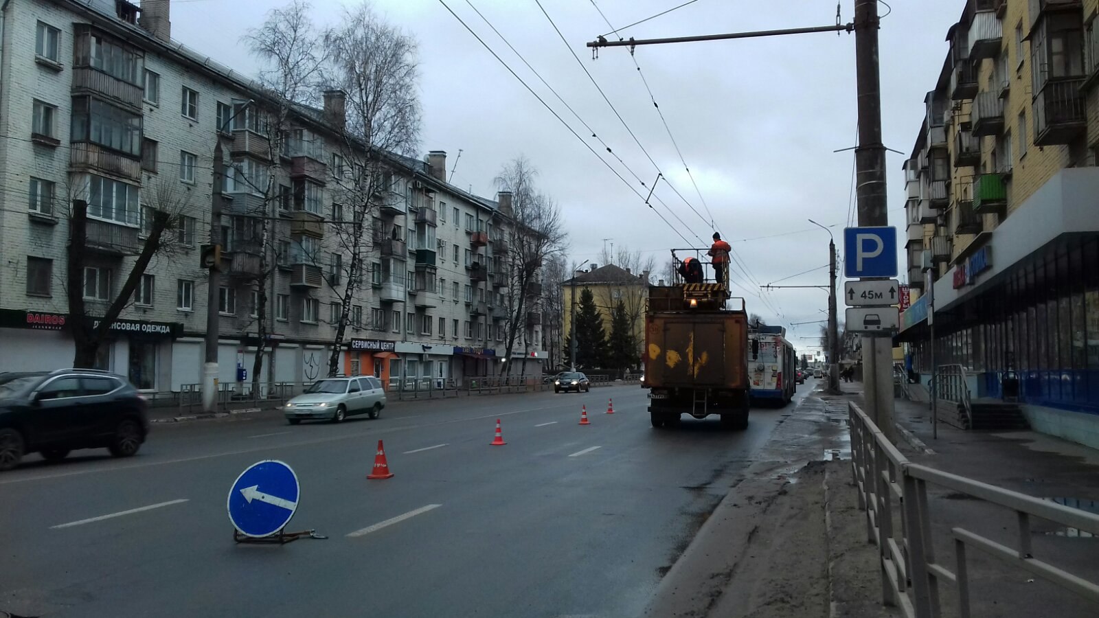 В Твери из-за обрыва проводов вновь встали троллейбусы