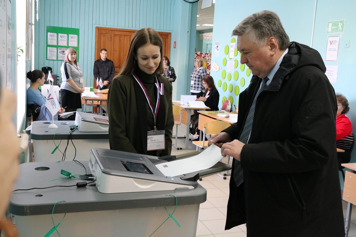 Глава города Твери Алексей Огоньков принял участие в голосовании на выборах Президента РФ