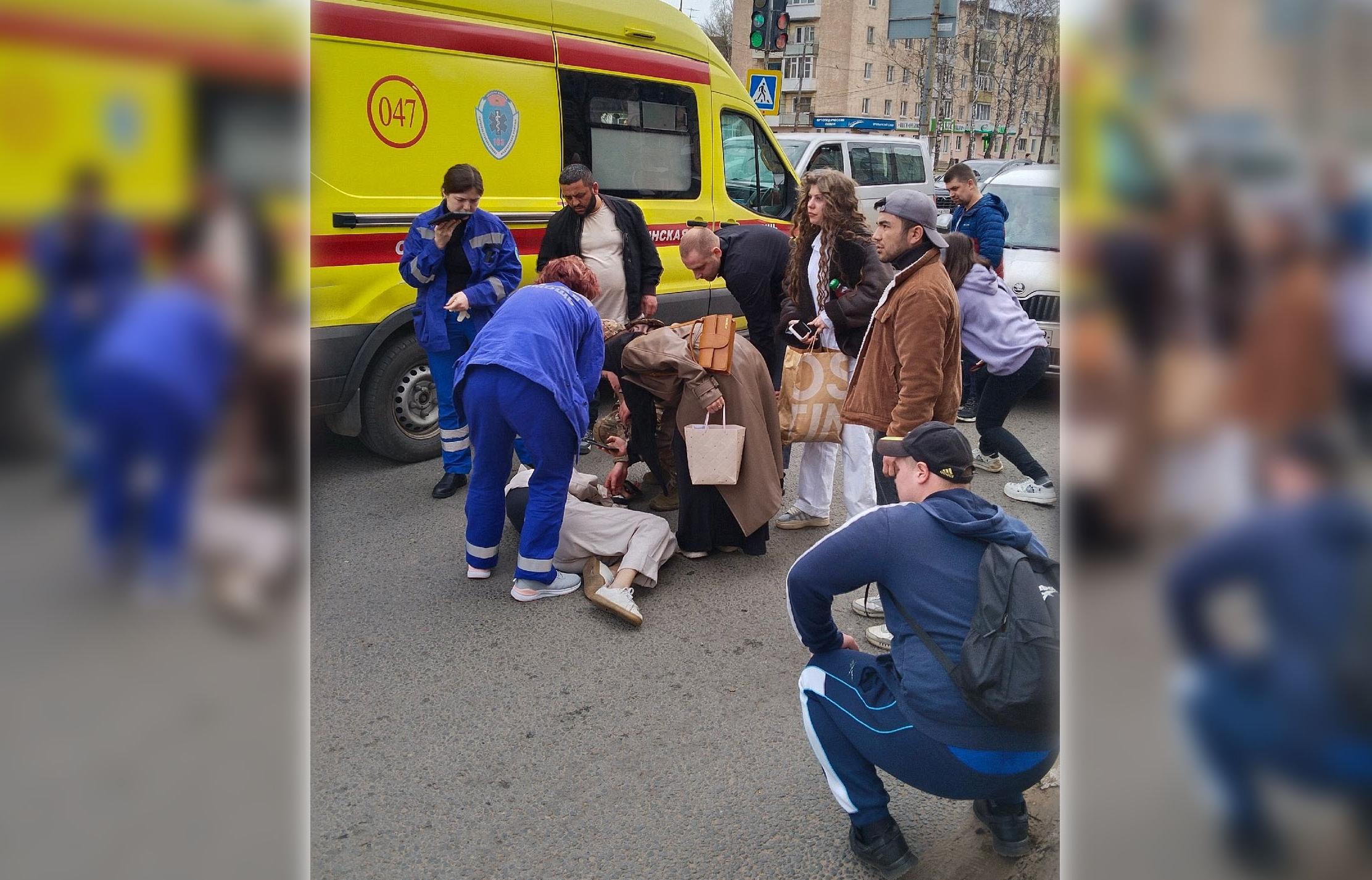 В Твери в Заволжском районе под машину попала девочка