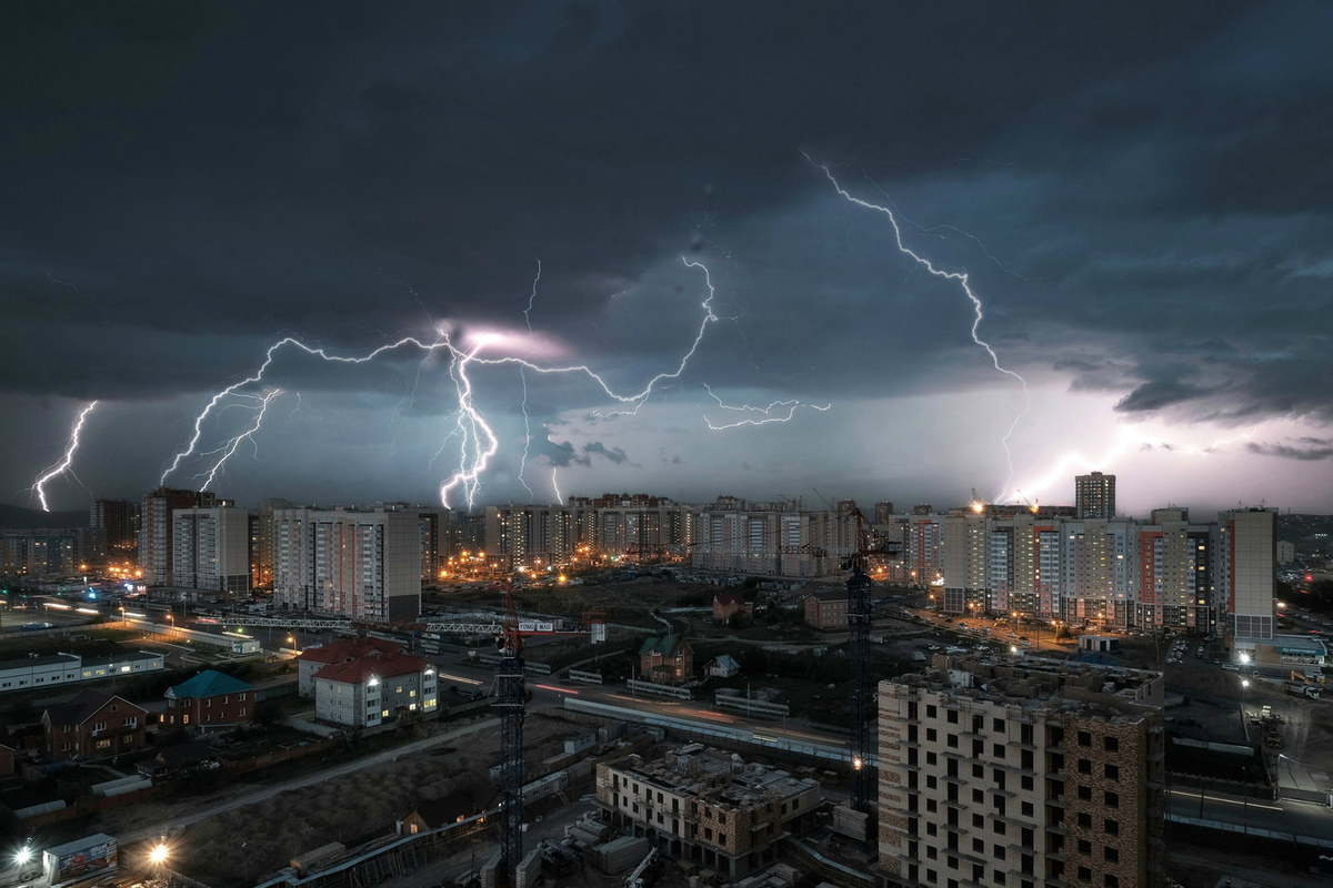 Штормовое предупреждение снова объявлено в Тверской области 