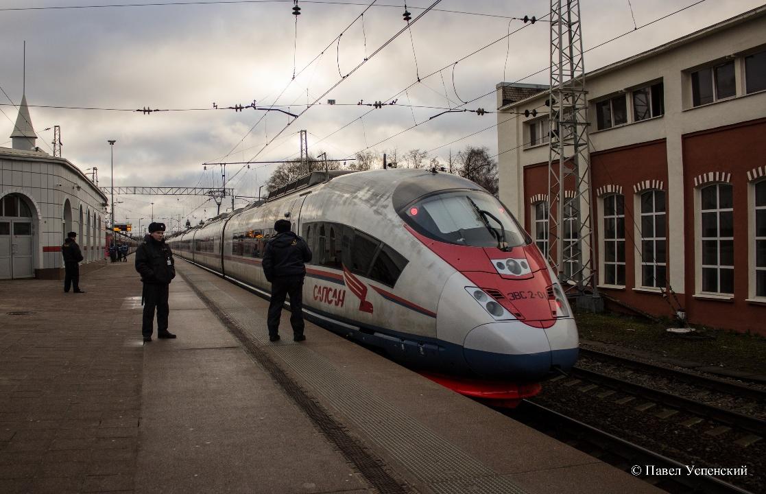 В ноябре и декабре дополнительные поезда назначены между Санкт-Петербургом и Москвой  - новости Афанасий