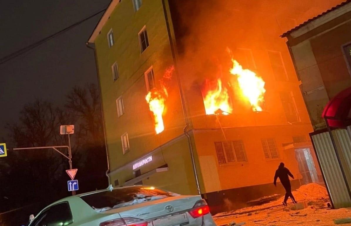 Жительница Ржева ищет мужчин, спасших ее и подругу с детьми из квартиры во время ночного пожара - новости Афанасий