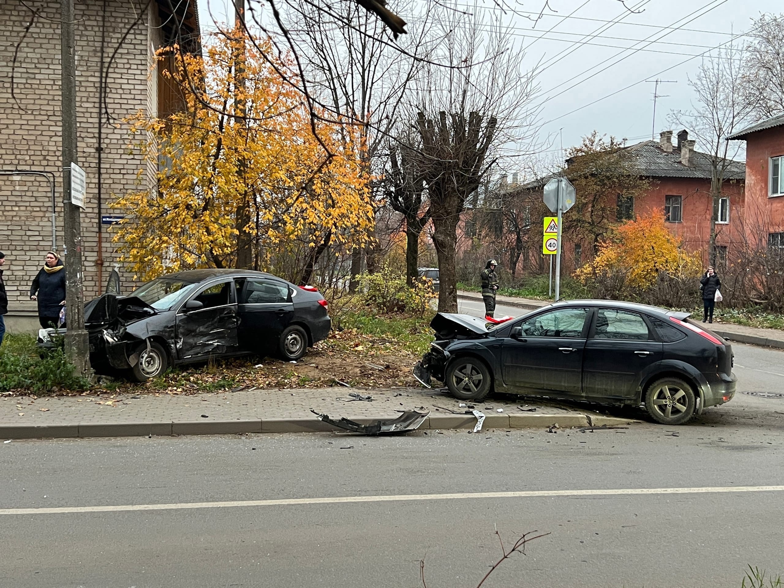 Один человек пострадал в ДТП на улице Терещенко в Твери | 03.11.2022 |  Тверь - БезФормата