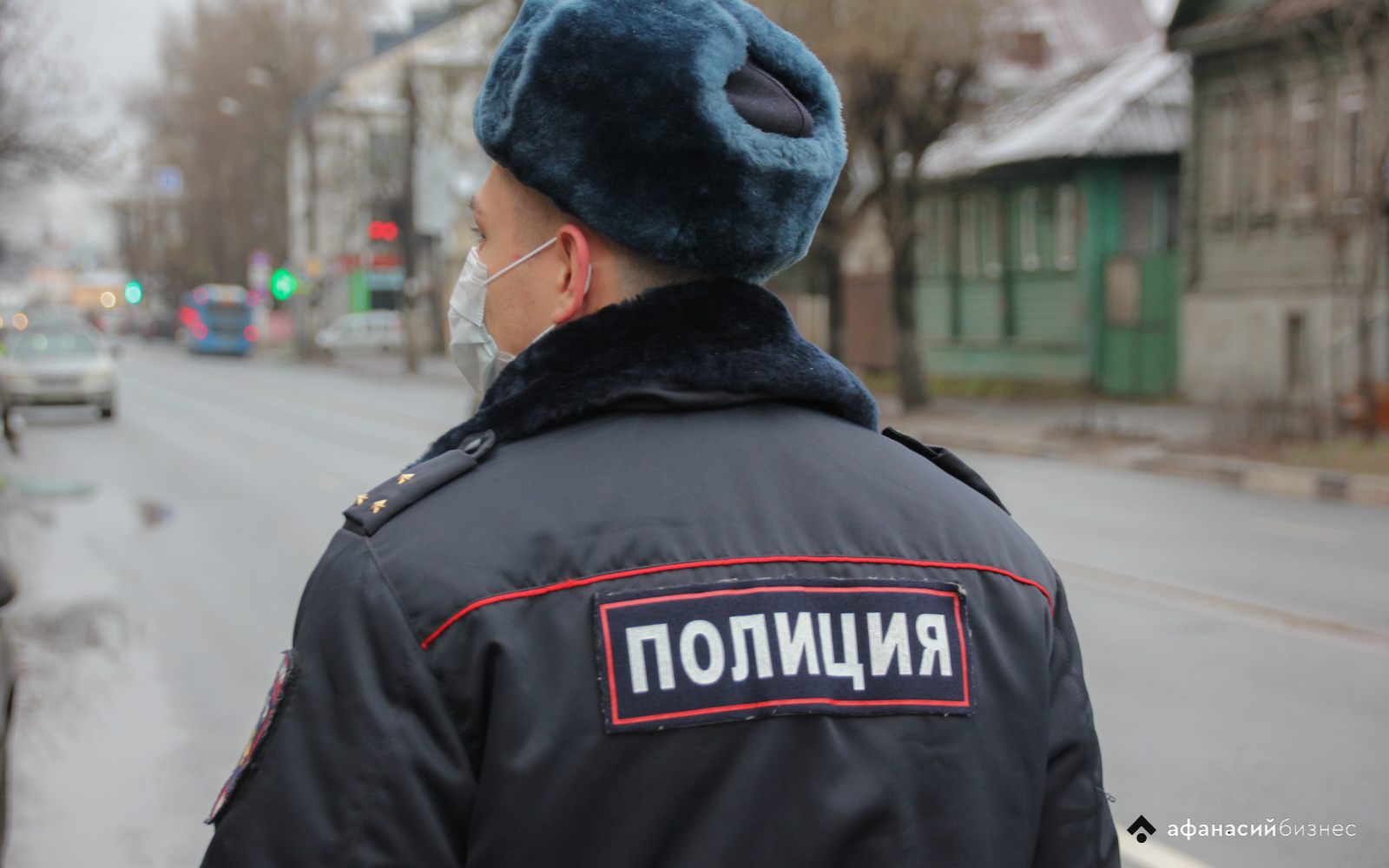 Жителя Тверской области разыскивают за нападение с ножом на мужчину в Петербурге