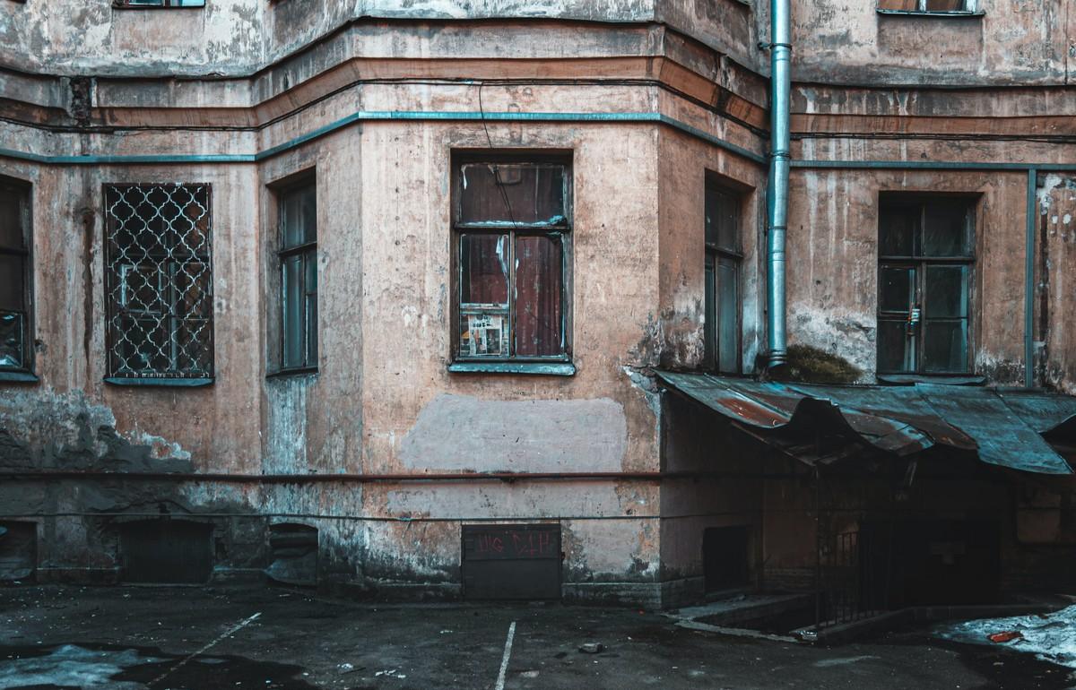 В России предлагают ужесточить требования к расселению аварийного жилья - новости Афанасий