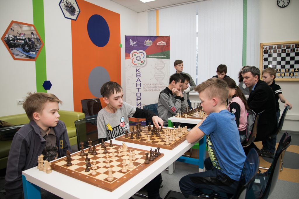 Во время каникул школьники Тверской области могут принять участие в онлайн-занятиях технопарка «Кванториум»