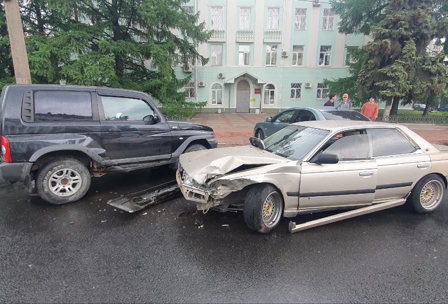 В ДТП на проспекте Калинина в Твери пострадала женщина