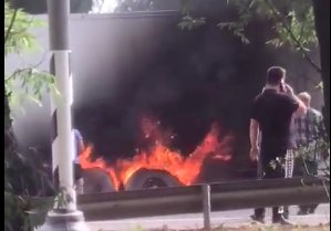 На трассе М10 в Тверской области тушили загоревшийся грузовик - новости Афанасий