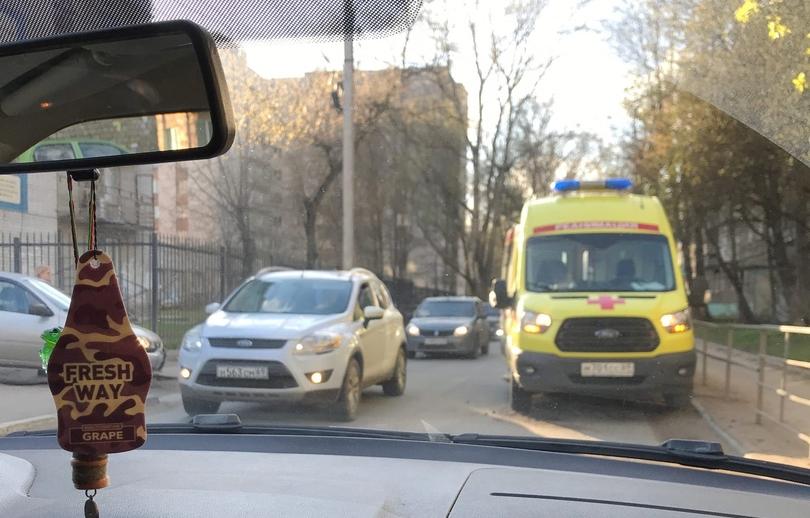 В Твери произошло ДТП с участием машины скорой помощи