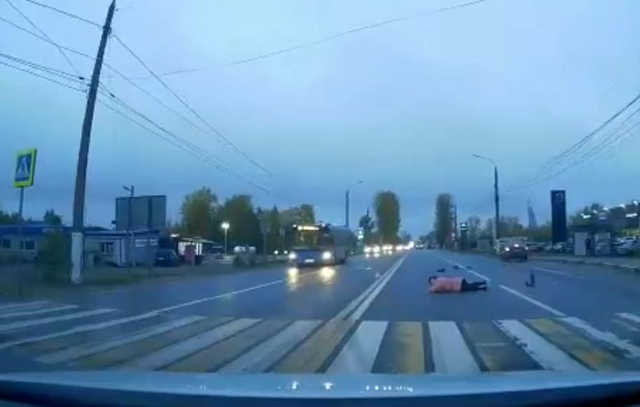 Наезд на пешехода в Твери попал на видео / 18+ - новости Афанасий