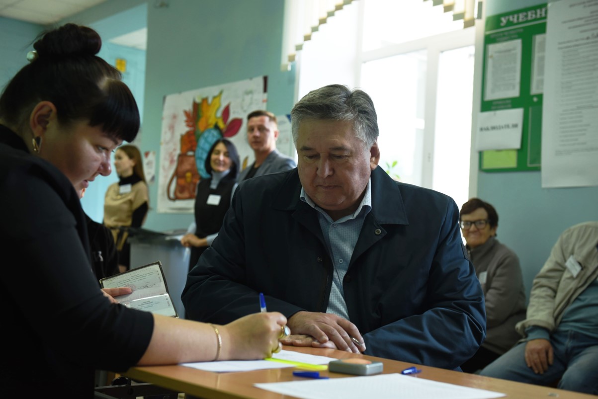 Глава города Твери принял участие в голосовании на выборах депутатов ТГД