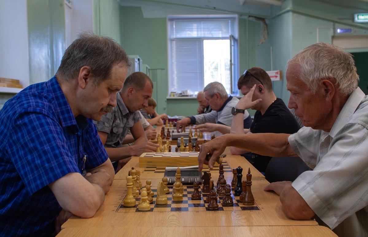 Блицтурнир по шахматам, посвященный Дню физкультурника, прошел в ФОСКе Калининской АЭС - новости Афанасий