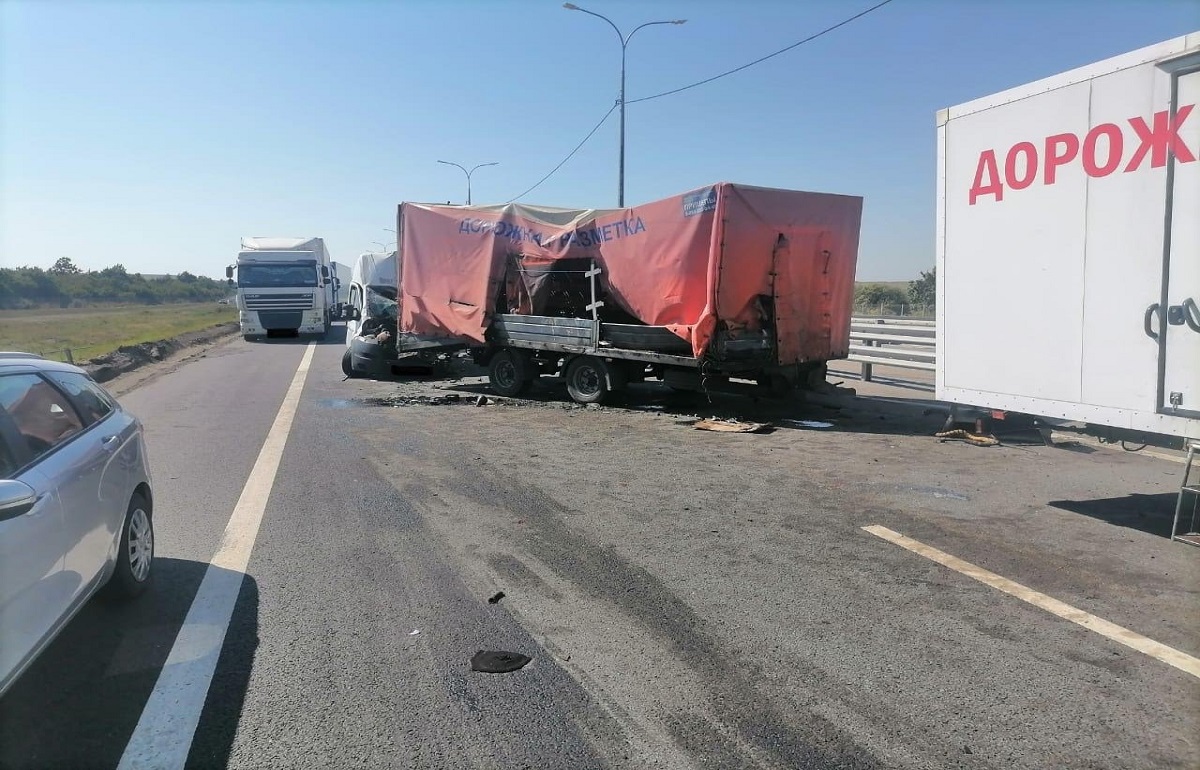 Житель Тверской области погиб на трассе «Дон» в Воронежской области