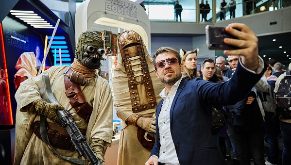 Игромир и Comic Con Russia 2019. Увидеть косплей, узнать, что Кодзима — гений, и поболеть за Тайкуса Финдли из Твери