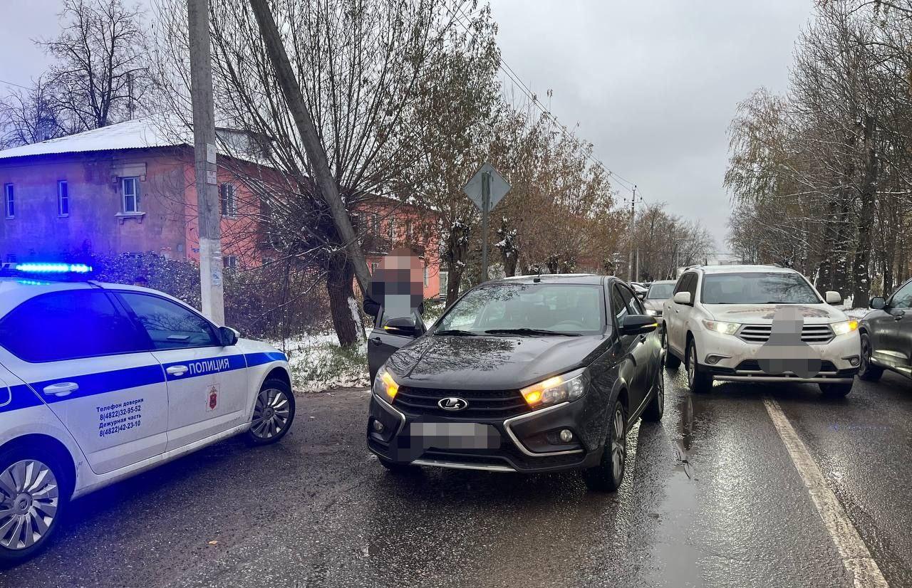 В Твери сбили подростка – Новости Твери и городов Тверской области сегодня  - Afanasy.biz – Тверские новости. Новости Твери. Тверь новости. Новости.  Новости сегодня. Новости Твери сегодня. Последние новости Твери. Новости  Твери