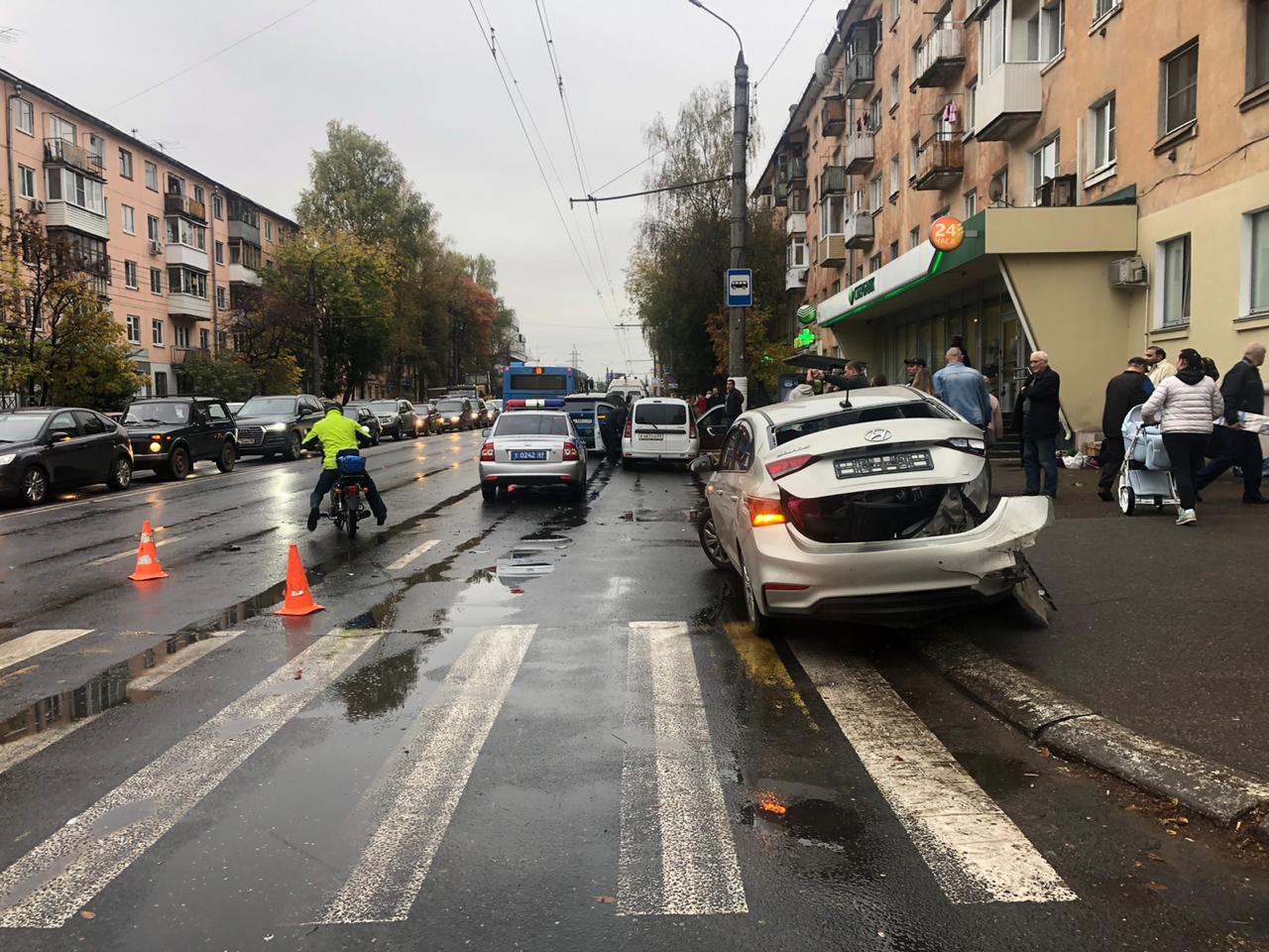 В Твери два человека пострадали в ДТП на Волоколамском проспекте