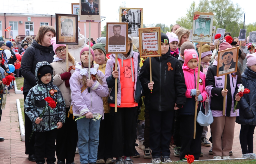 В Тверской области павших в Великой Отечественной войне почтили минутой молчания 