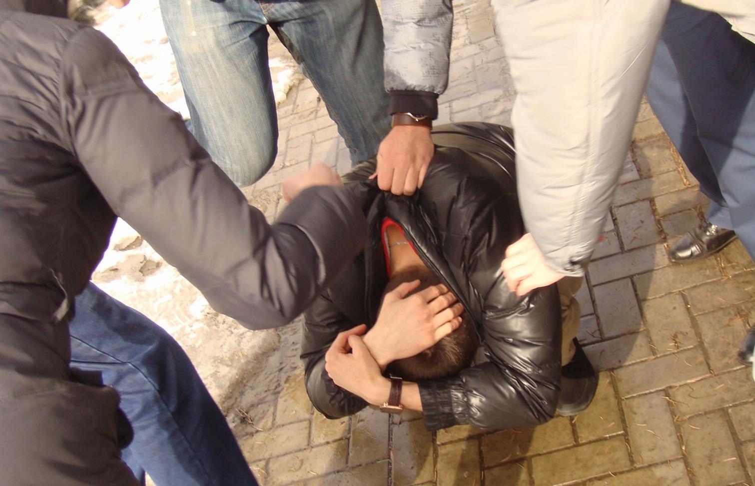 Наказали толпой пьяную: порно видео на укатлант.рф