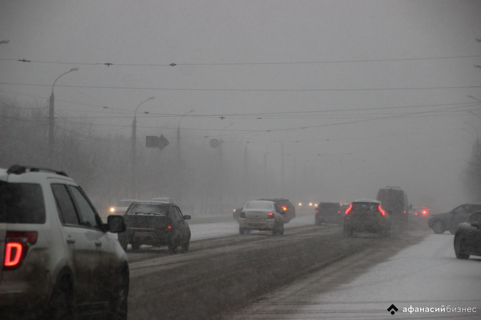 Водителям Тверской области советуют менять шины на зимние