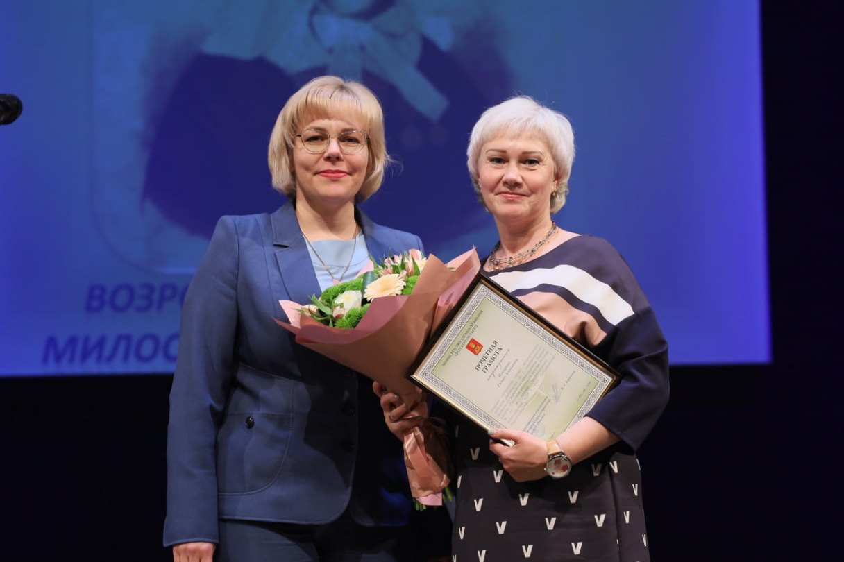 В Тверской области в Международный день медицинской сестры наградили лучших специалистов Верхневолжья