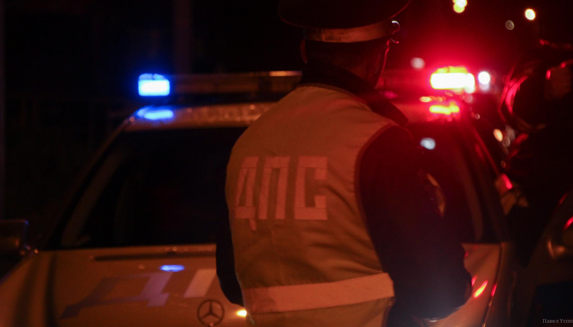 На трассе М9 в Тверской области автомобиль насмерть сбил пьяного пешехода