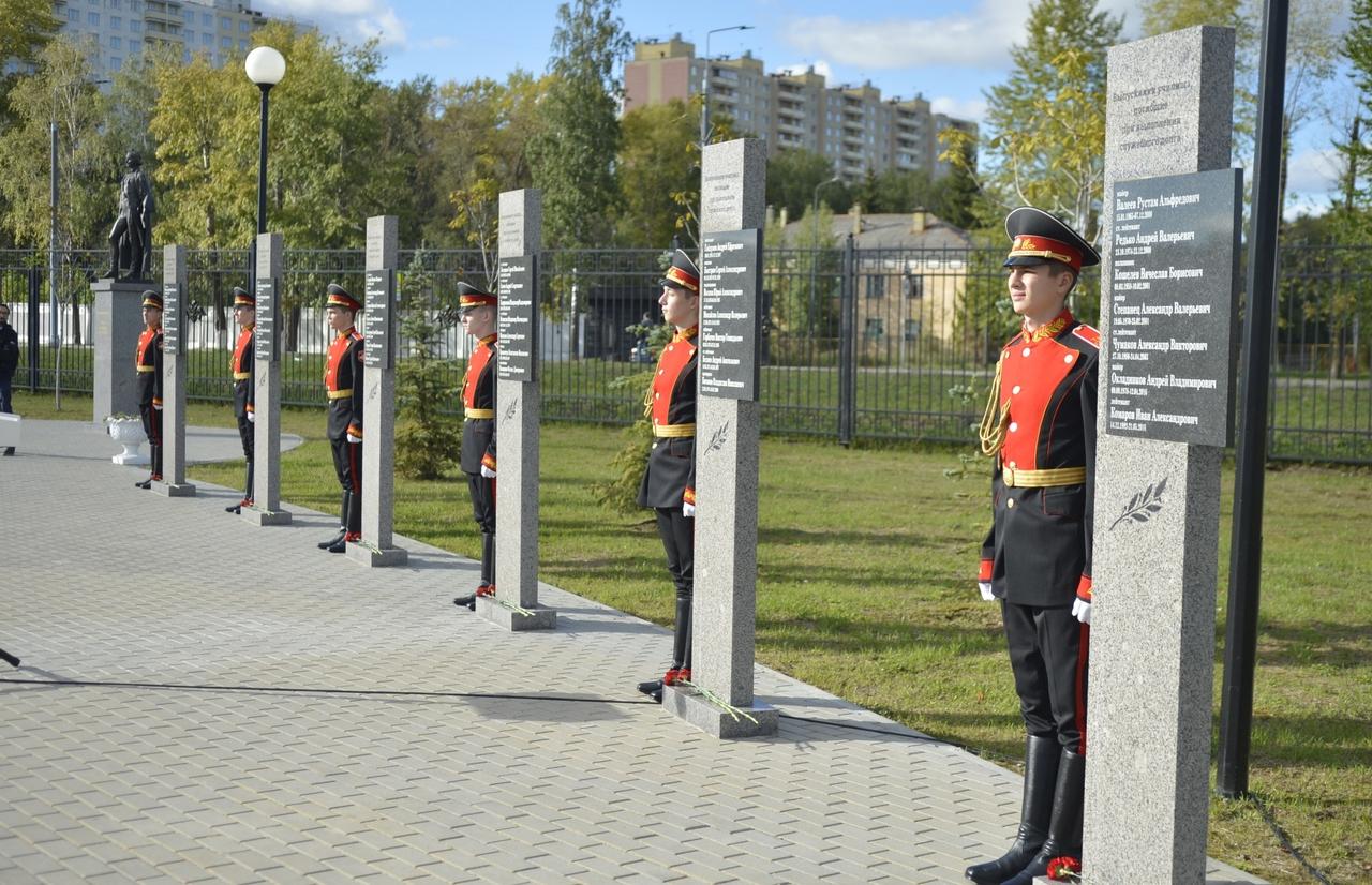 В Твери открыли мемориал погибшим при исполнении выпускникам Тверского СВУ - новости Афанасий
