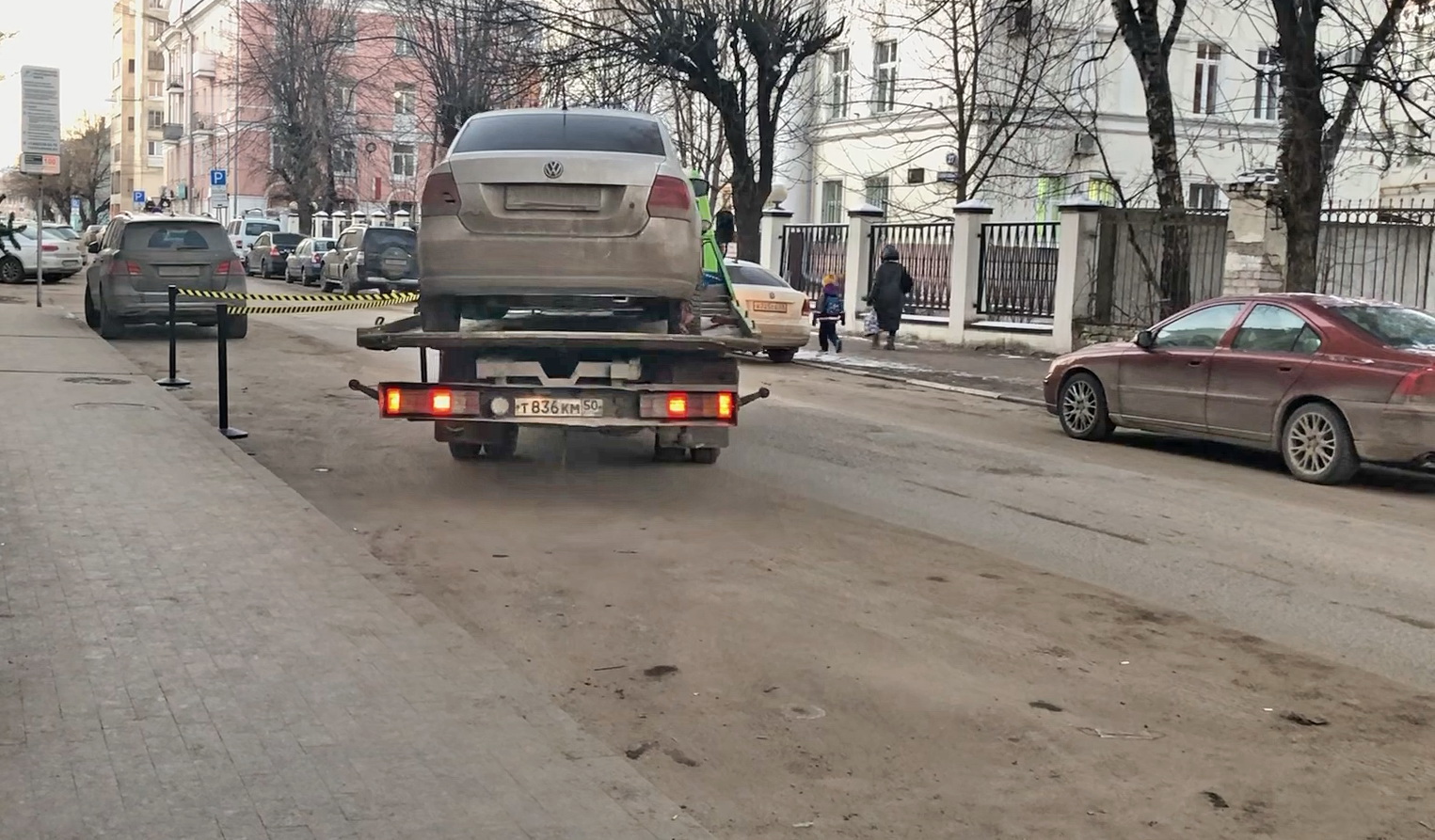 В Твери не желающий оплачивать парковку водитель лишился автомобиля