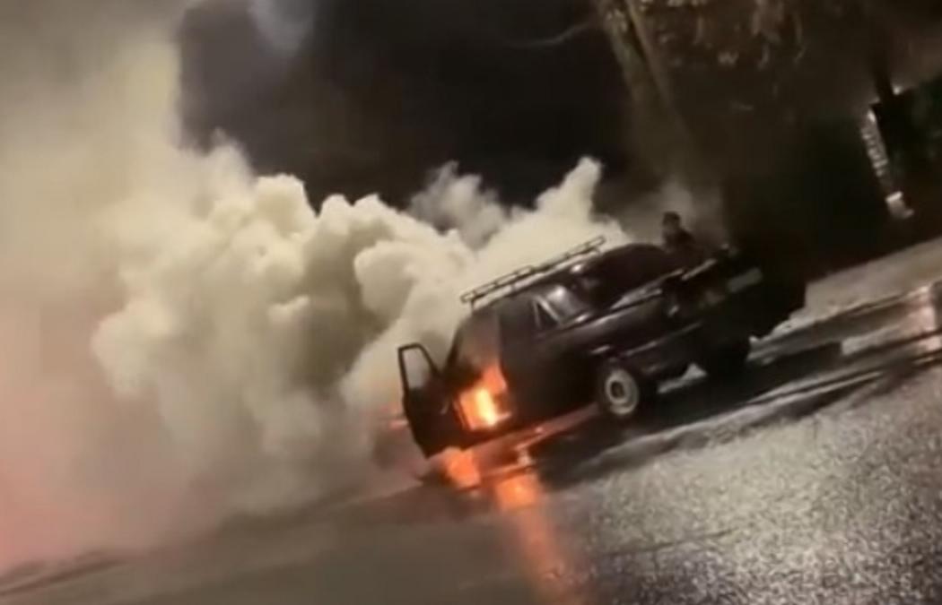 В Твери на Московском шоссе сгорела легковушка - новости Афанасий