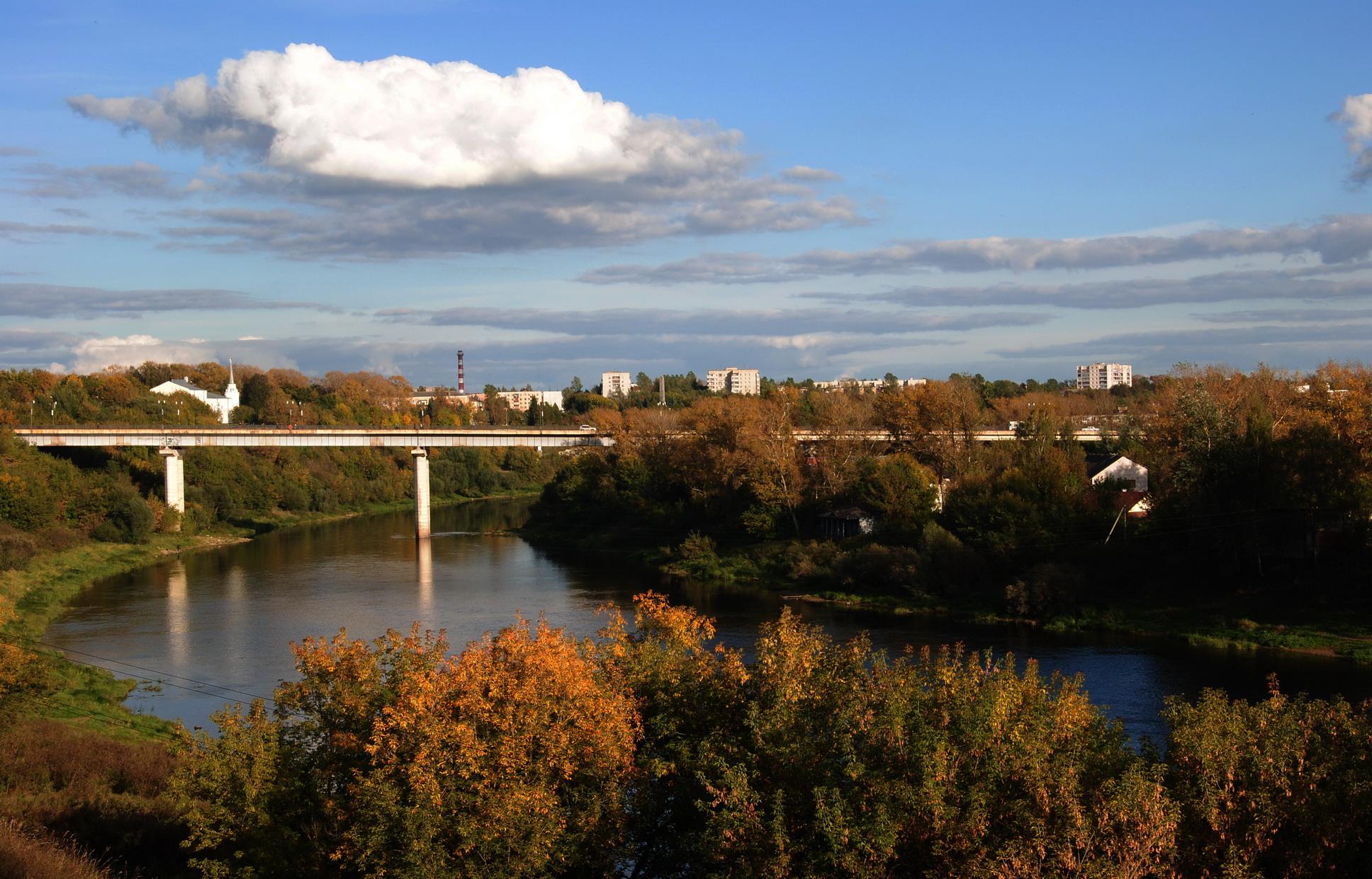 Город ржев тверская область. Ржев Волга. Г Ржев Тверской области река. Ржев центр города.