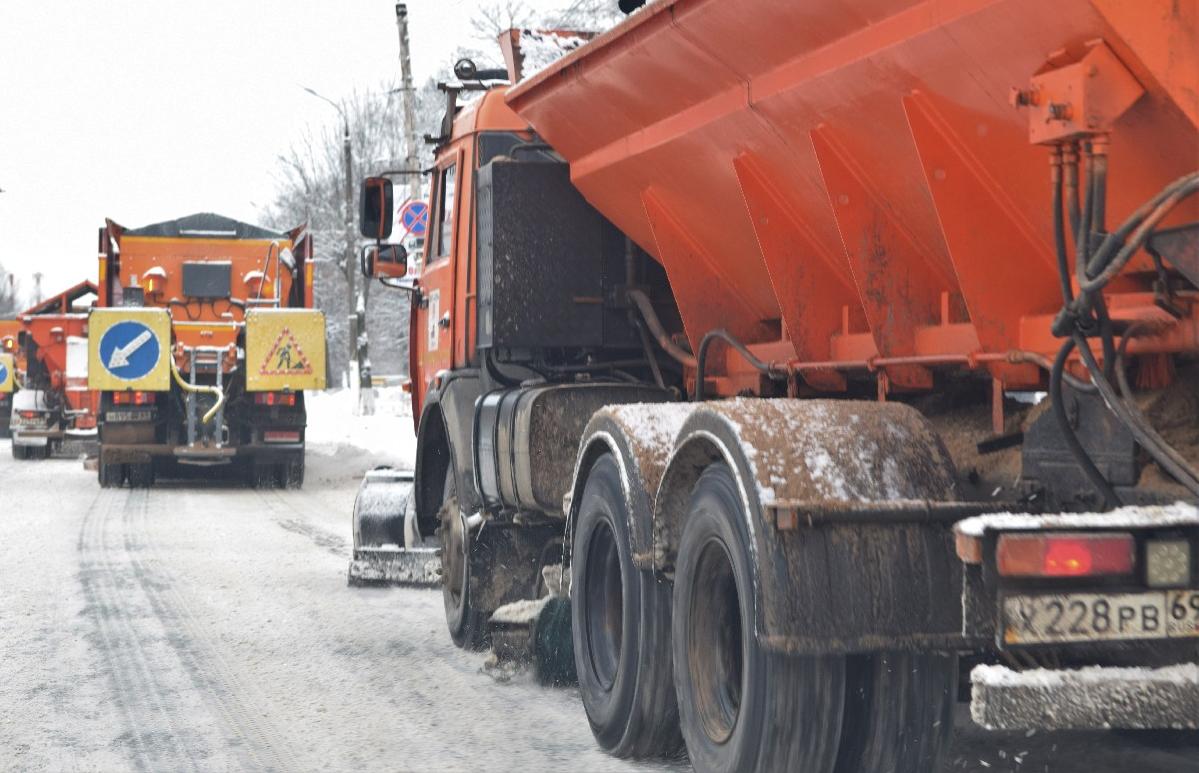 С улиц Твери в выходные вывезли 7 500 кубометров снега - новости Афанасий