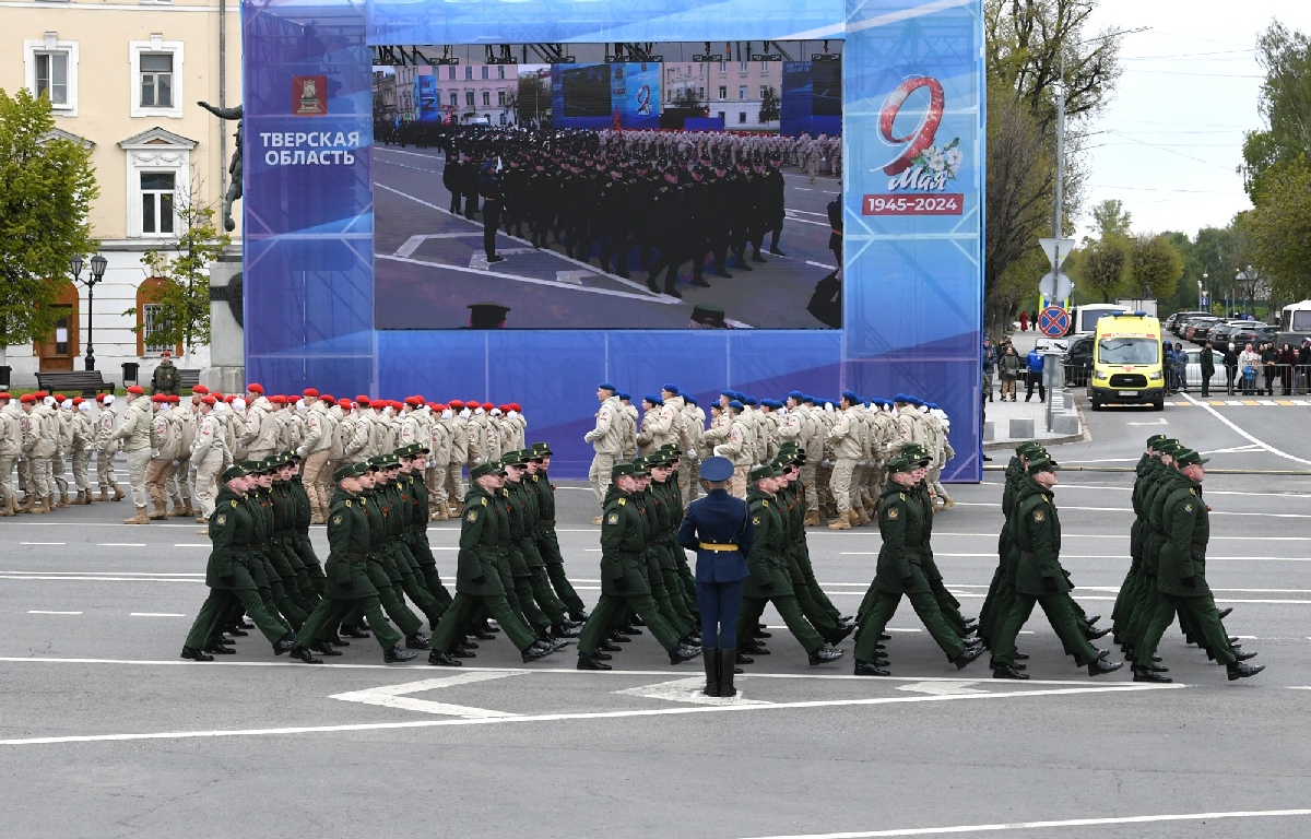 В Твери прошел парад в честь 79-й годовщины Великой Победы