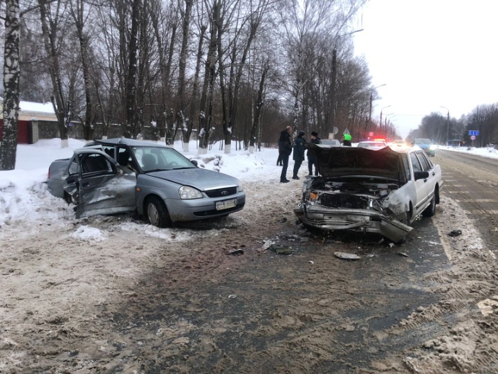 Три человека получили травмы в ДТП на Московском шоссе в Твери