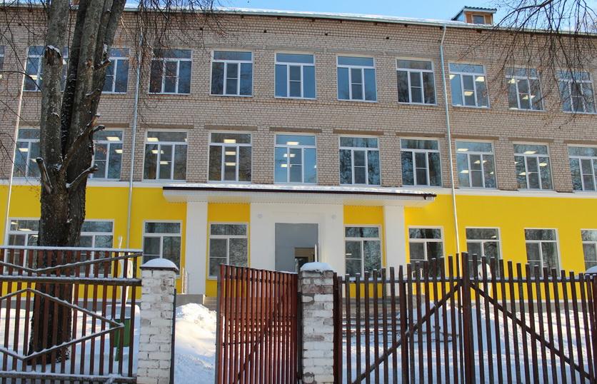 В Калининском районе после капитального ремонта открылась школа - новости Афанасий