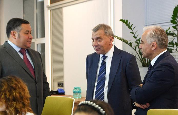 Губернатор Игорь Руденя и генеральный директор Роскосмоса Юрий Борисов посетили ТВЗ и обсудили возможное сотрудничество