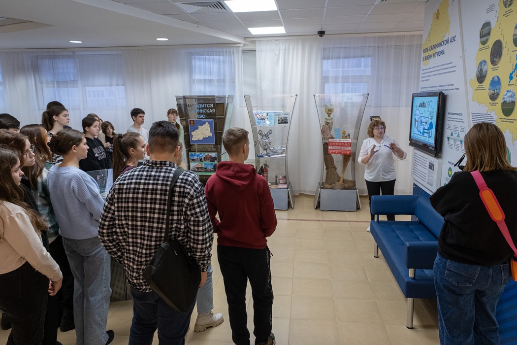 Участники профильной смены центра «Орион» посетили Калининскую АЭС 
