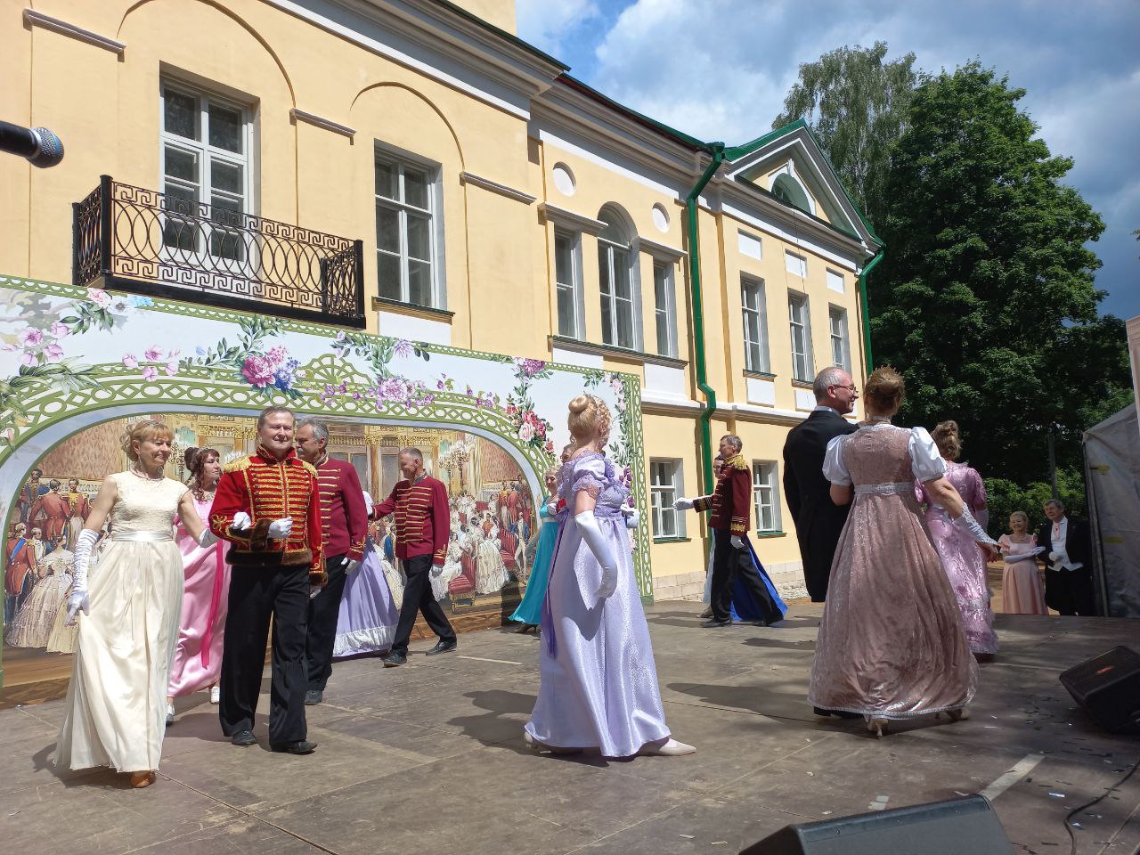 В селе Берново Тверской области проходит Пушкинский праздник