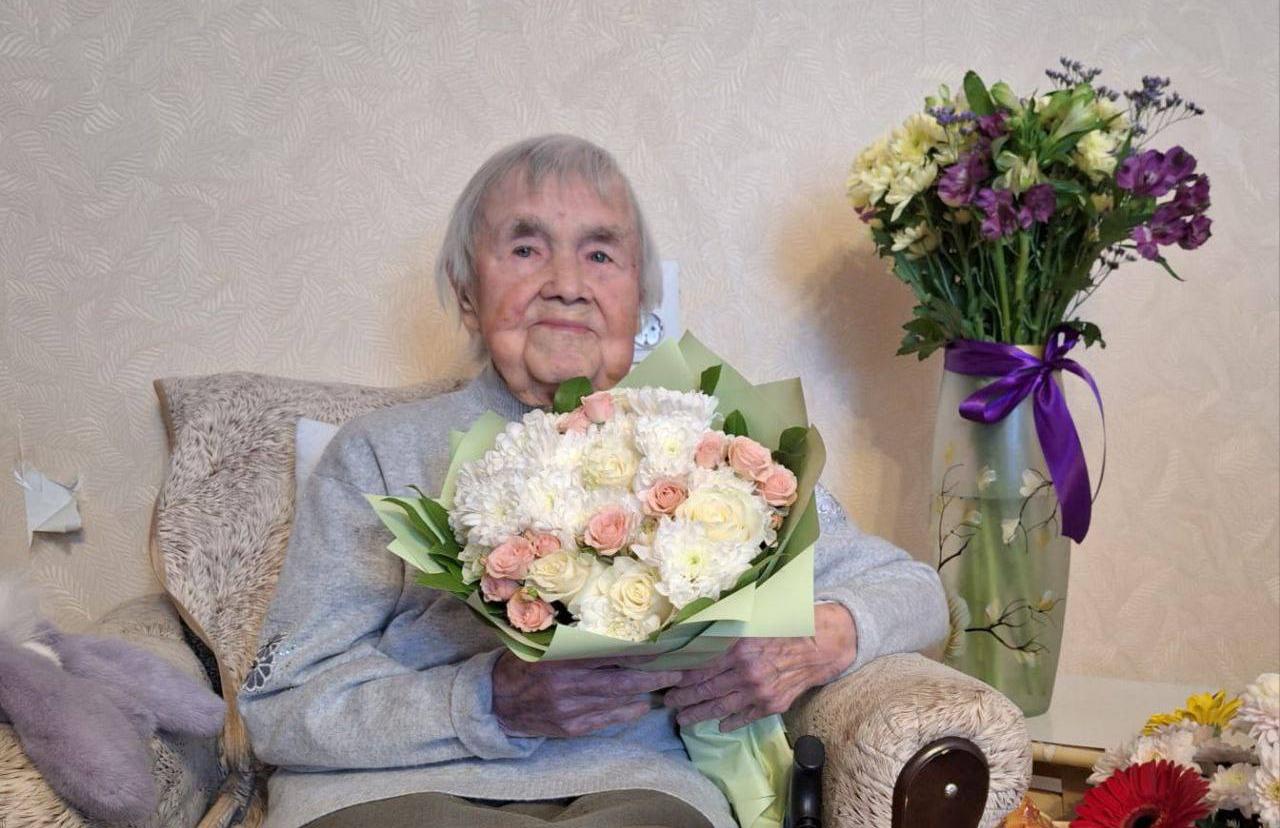 100 лет отмечает ветеран, труженица тыла Тамара Васильевна Антонова из Тверской области