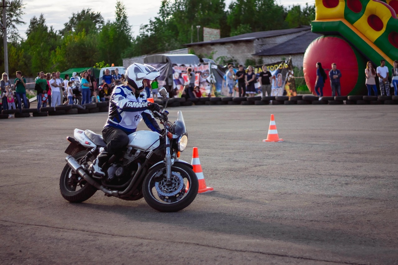 В Твери в субботу проходит финал Кубка России по фигурному управлению мотоциклом