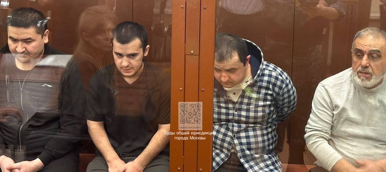 Суд продлил арест предполагаемым пособникам террористов Исломовым