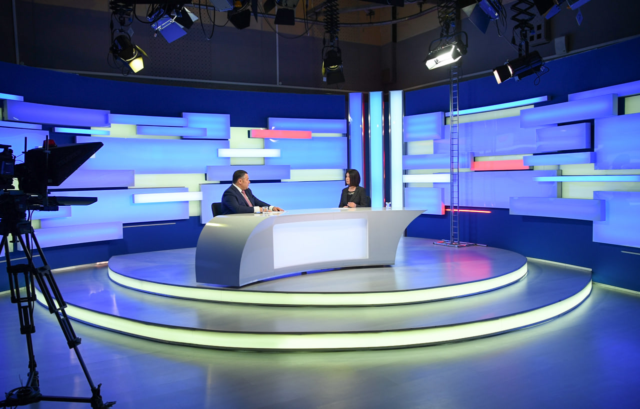 Сегодня у губернатора Игоря Рудени прямой эфир на телеканале «Россия 24» в Твери
