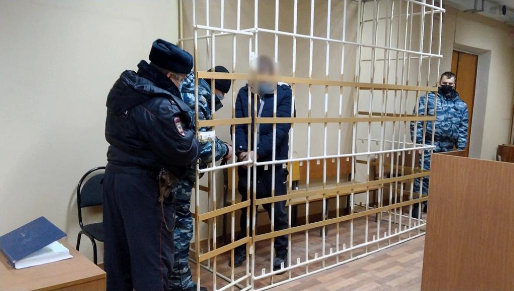 Житель Тверской области, сбросивший с балкона 5-летнего сына, арестован