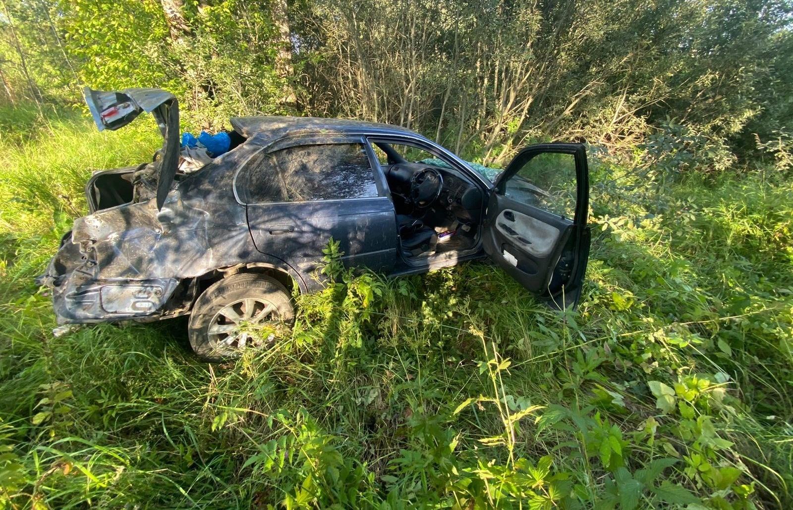 В Ржевском районе легковушка вылетела на встречку и попала в кювет