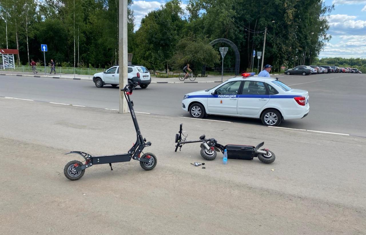 В Тверской области электросамокат попал в ДТП