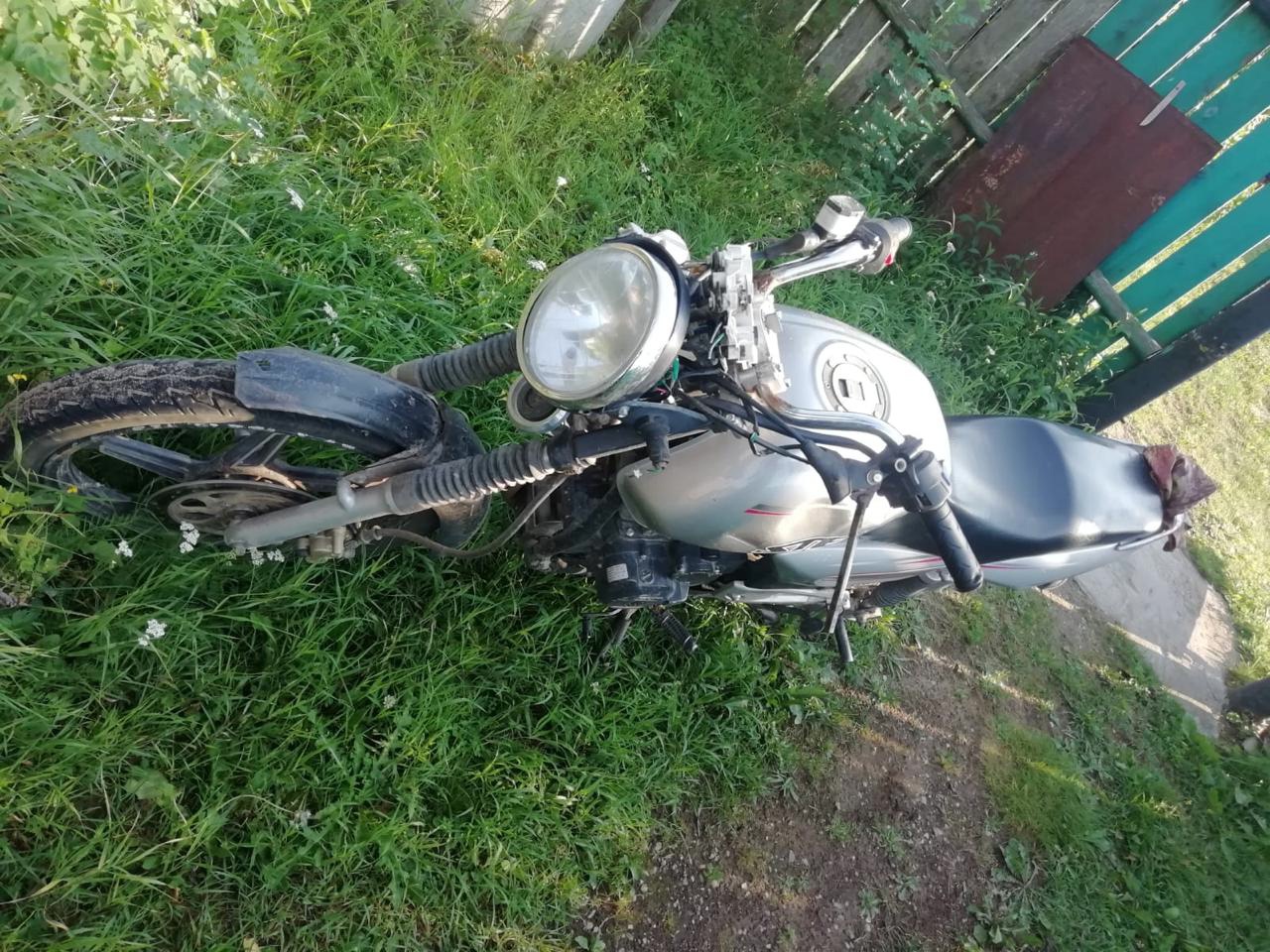 В Тверской области опрокинулся мотоцикл — водитель госпитализирован
