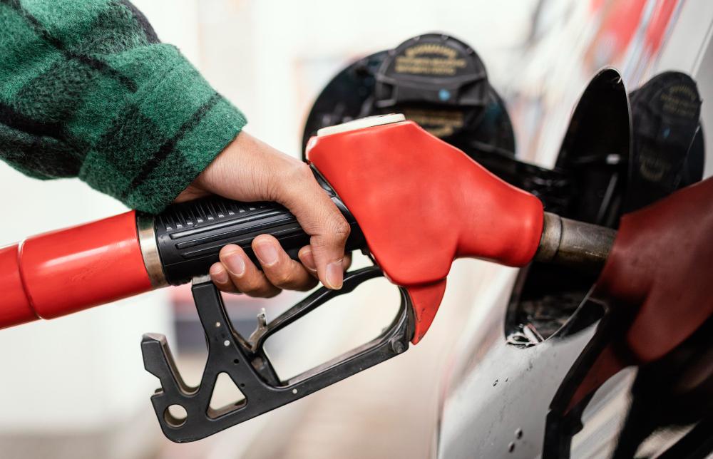 В Тверской области отмечено снижение цен на автомобильное топливо - новости Афанасий