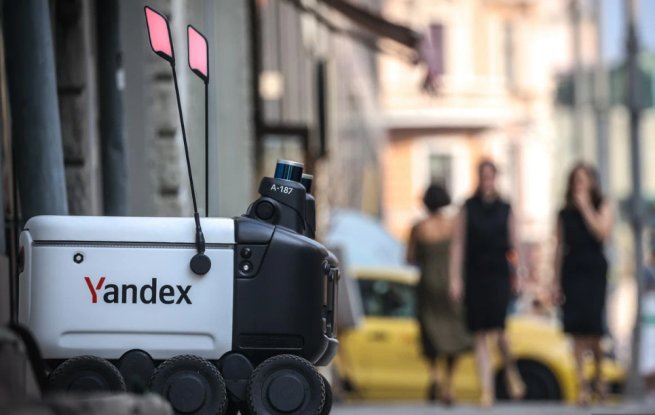 ВСК рассчитала ОСАГО для роботов-доставщиков на примере Яндекс.Роверов - новости Афанасий