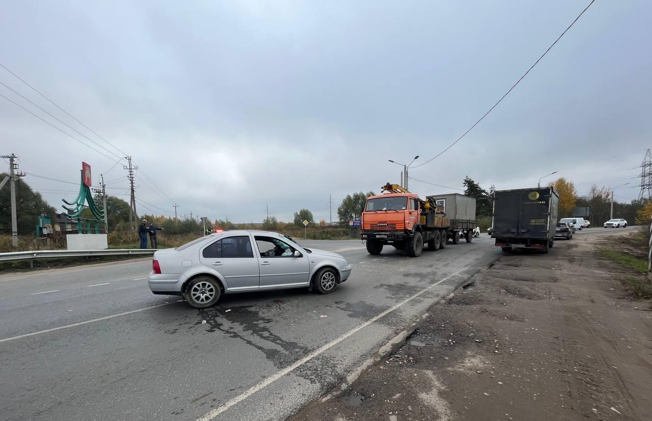 Один человек пострадал в ДТП на Бурашевском шоссе в Твери - afanasy.biz -  ДТП в Твери. Авария в Твери. Твериград происшествия. Происшествия в Твери.  Тверь происшествия за неделю. Подслушано в Твери. Новости