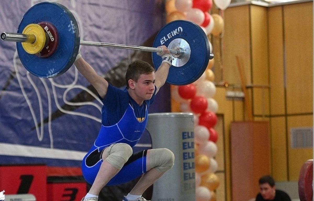 14-летний школьник из Бежецка стал мастером спорта России по тяжелой атлетике