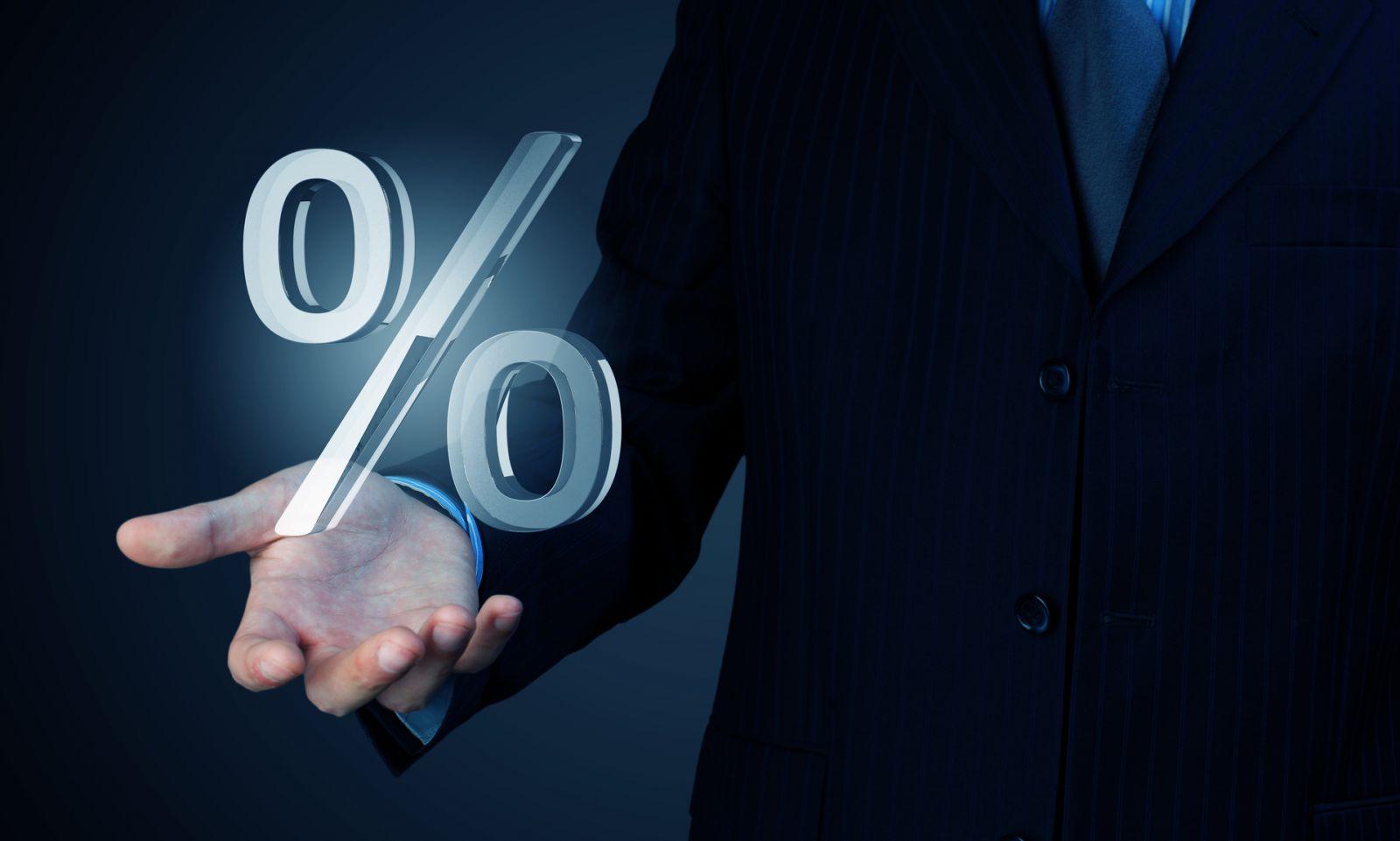 ВТБ: средние ставки по депозитам в мае могут составить 13-14% - новости Афанасий